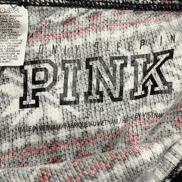 🥳 Host Pick! PINK VS holiday Thermal Pajama Set - Picture 5 of 5